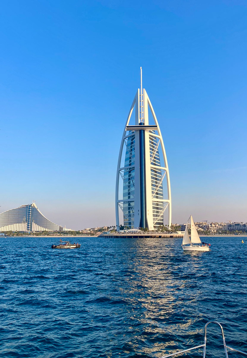 BurjAlAarab Hoch 1 Deutschsprachige Yachtfahrten in Dubai