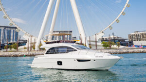 Dubai Yacht 52feet